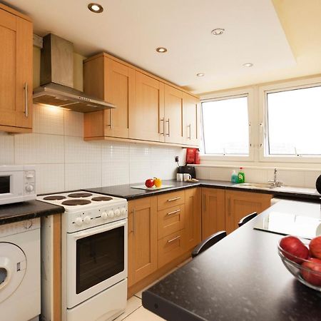 Victoria Centre Apartments In The Victoria Centre Shopping Centre - Nottingham City Centre - 24 Hour Access - Most Central Location, Lounge, Kitchen, Washing Machine - Opposite Hilton By Restaurants & Shops - Outdoor Parking Cars Or Vans Five Pounds エクステリア 写真