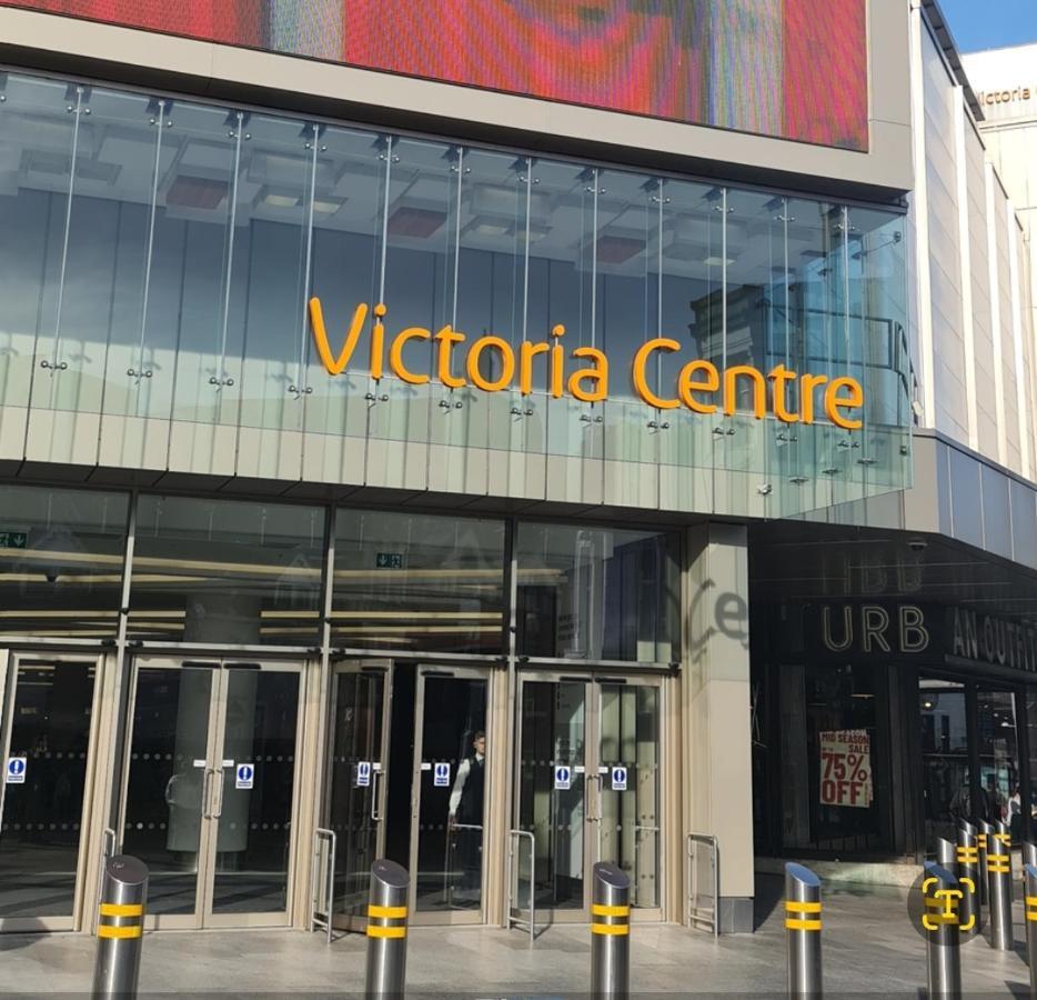 Victoria Centre Apartments In The Victoria Centre Shopping Centre - Nottingham City Centre - 24 Hour Access - Most Central Location, Lounge, Kitchen, Washing Machine - Opposite Hilton By Restaurants & Shops - Outdoor Parking Cars Or Vans Five Pounds エクステリア 写真