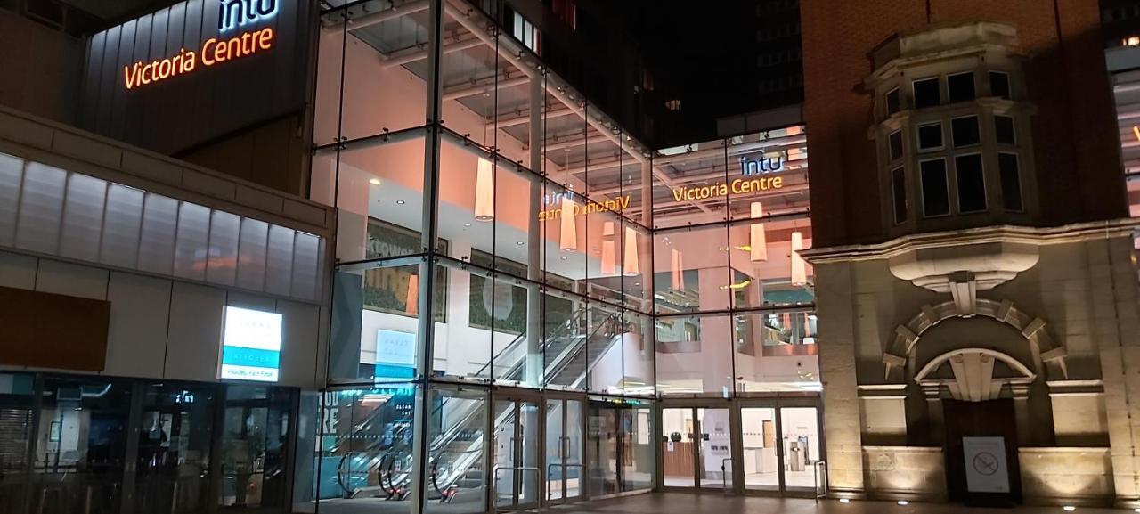 Victoria Centre Apartments In The Victoria Centre Shopping Centre - Nottingham City Centre - 24 Hour Access - Most Central Location, Lounge, Kitchen, Washing Machine - Opposite Hilton By Restaurants & Shops - Outdoor Parking Cars Or Vans Five Pounds エクステリア 写真