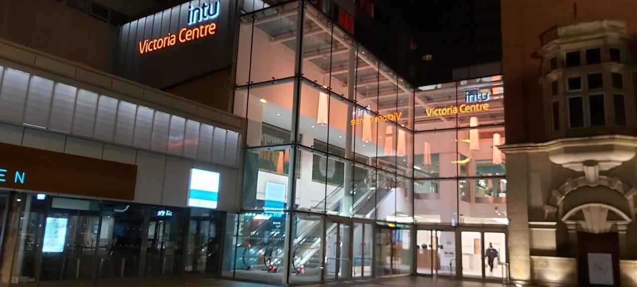 Victoria Centre Apartments In The Victoria Centre Shopping Centre - Nottingham City Centre - 24 Hour Access - Most Central Location, Lounge, Kitchen, Washing Machine - Opposite Hilton By Restaurants & Shops - Outdoor Parking Cars Or Vans Five Pounds エクステリア 写真